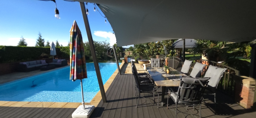 5 Bedroom Property for Sale in Grimbeeck Park North West